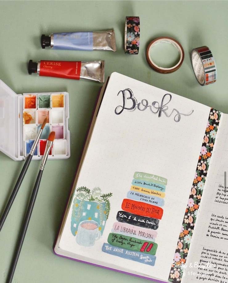 Pages créatives d'un carnet de lecture illustré à la main