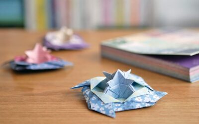 Toupie en papier : le pliage pas à pas pour une toupie qui tourne vraiment (2 méthodes)