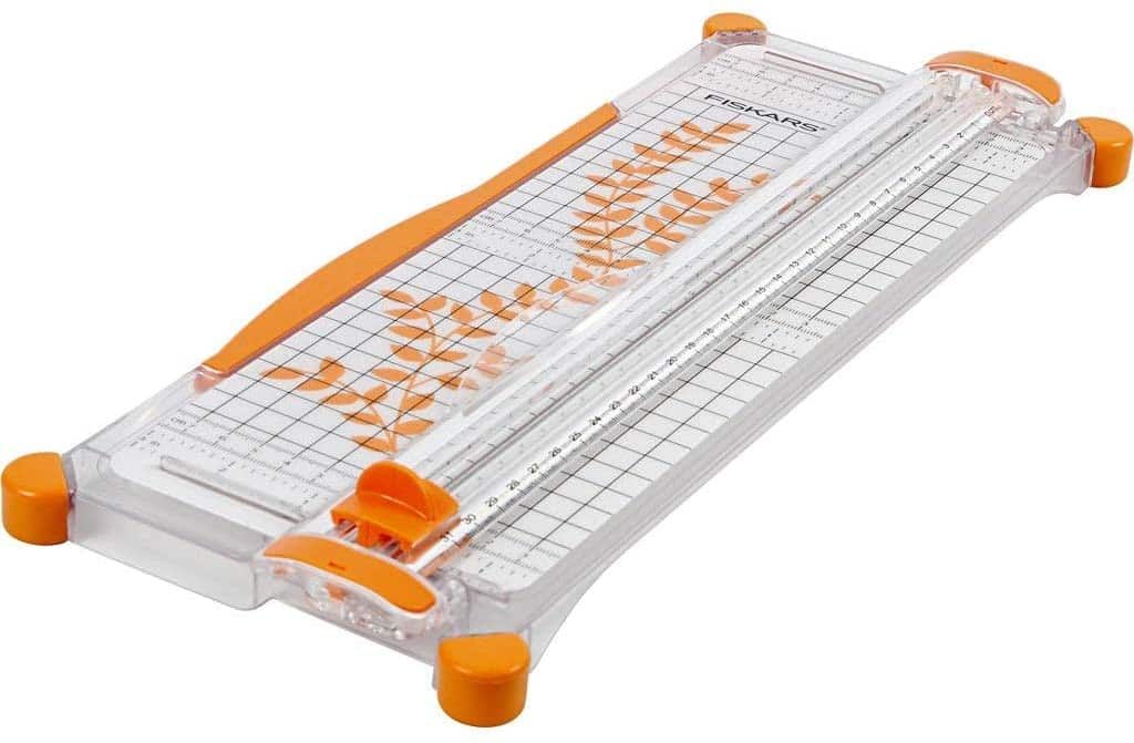 Massicot à roulette (rogneuse) Fiskars pour le scrapbooking