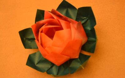Faire un carré avec une feuille A4 : 3 méthodes pour un carré parfait (et 4 idées pour la bande qui reste)